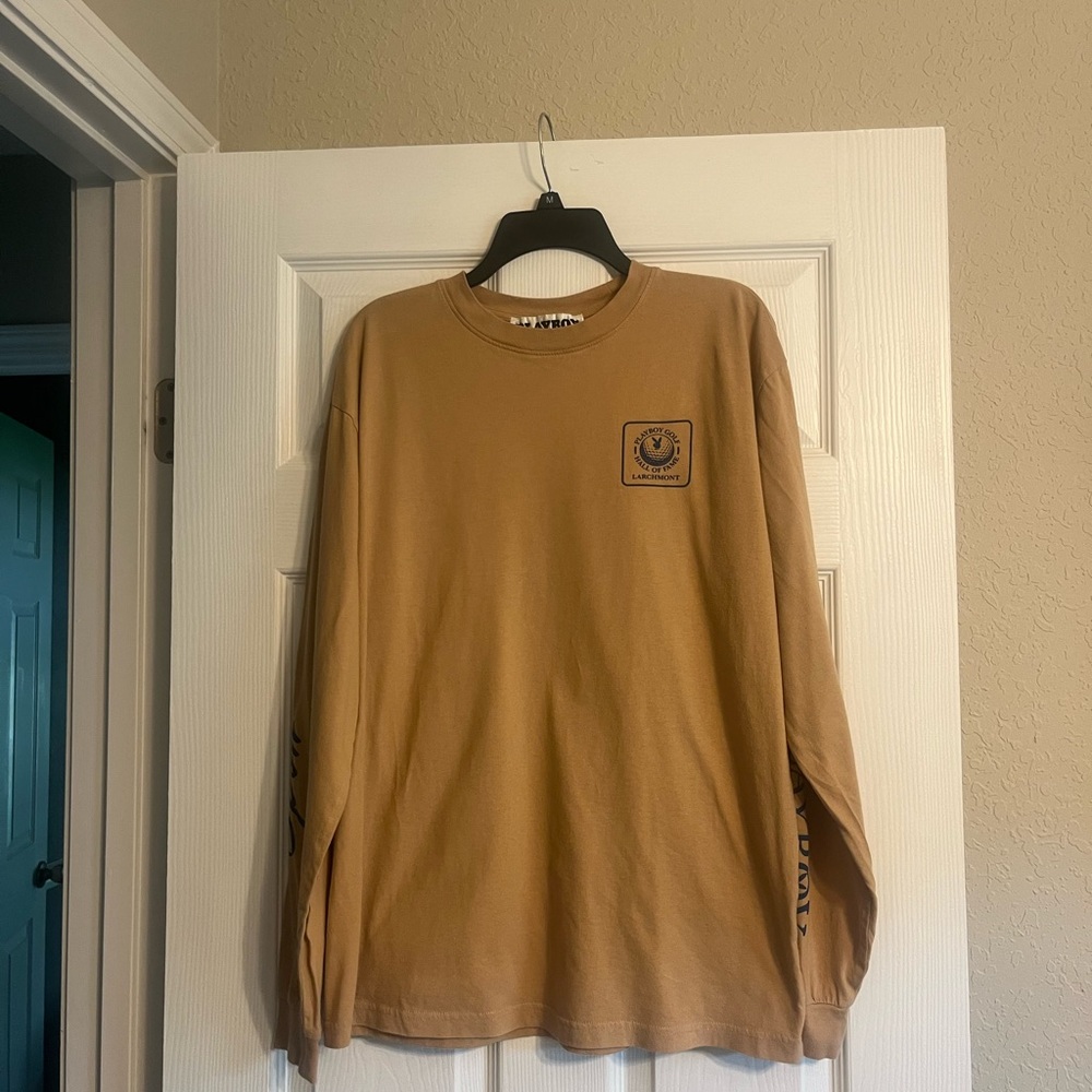 Playboy Golf by PacSun Long Sleeve T-Shirt (size medium)